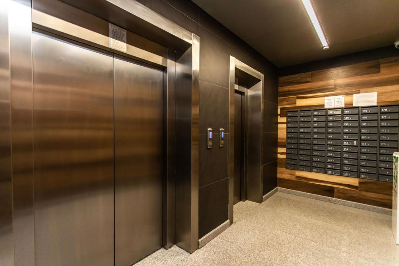 Sky House Premium Apartment In City Center Κισινάου Εξωτερικό φωτογραφία