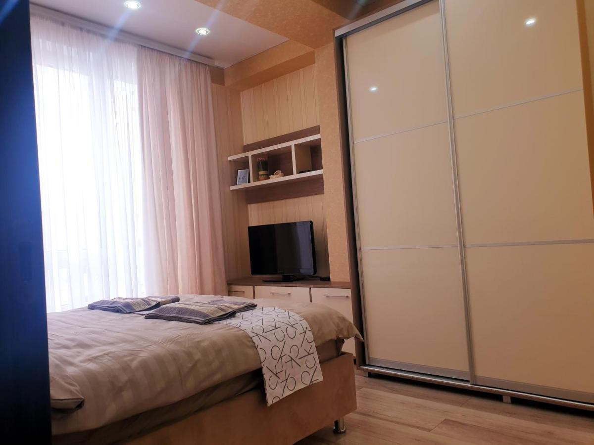 Sky House Premium Apartment In City Center Κισινάου Εξωτερικό φωτογραφία